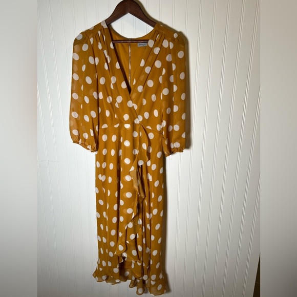Yellow and White Polka Dot Wrap Style Ruffled Dress Size 8 - Picture 1 of 5